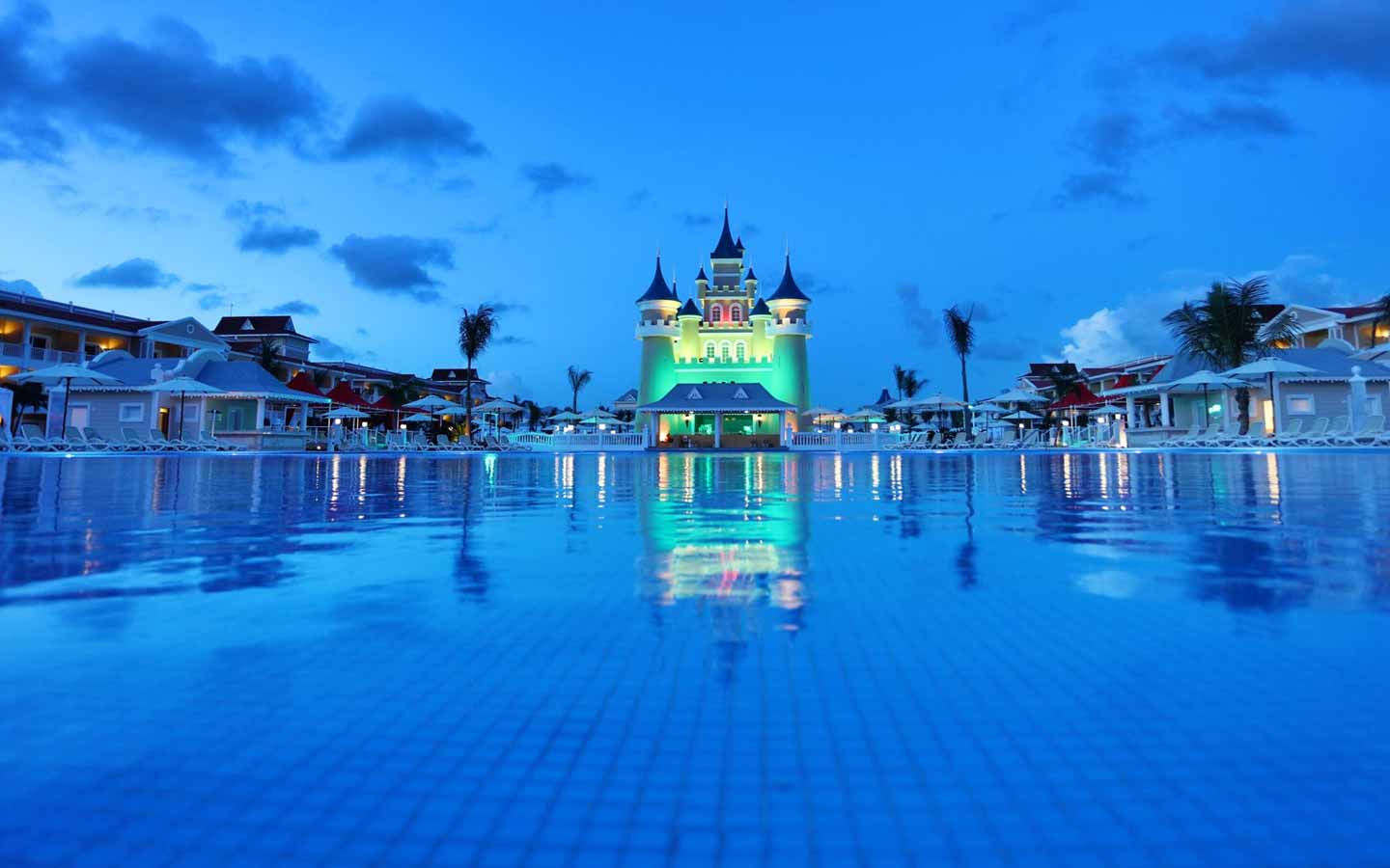 Bahía Príncipe Fantasía Cancún, Mexico 